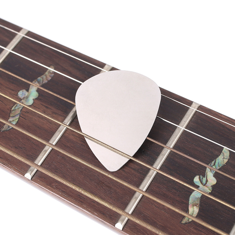 Zestaw 10 metalowych kostek do – Electric Guitar Pick Pack recenzja i cena